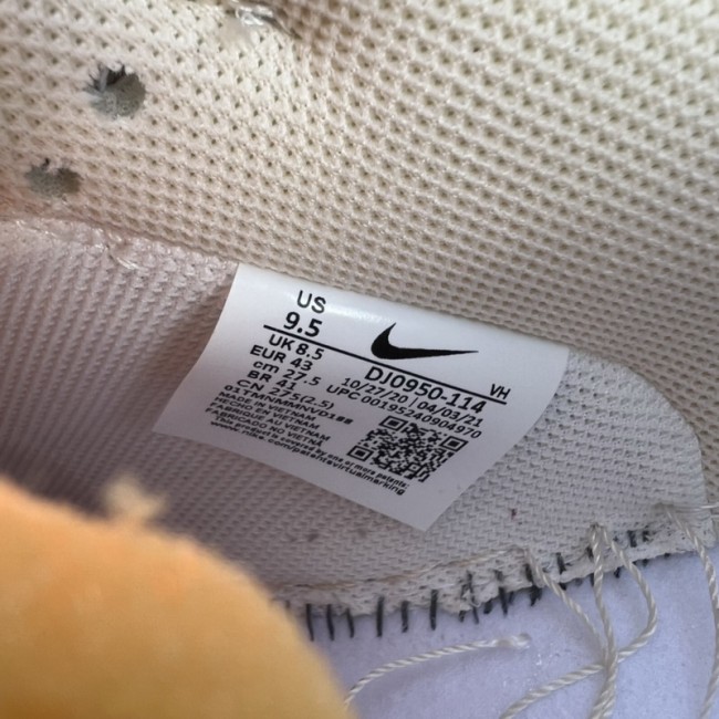 Off-White™ x Nike SB Dunk Low The 35