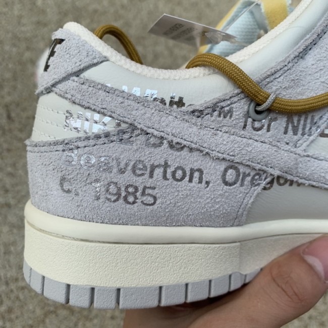 Off-White™ x Nike SB Dunk Low The 37