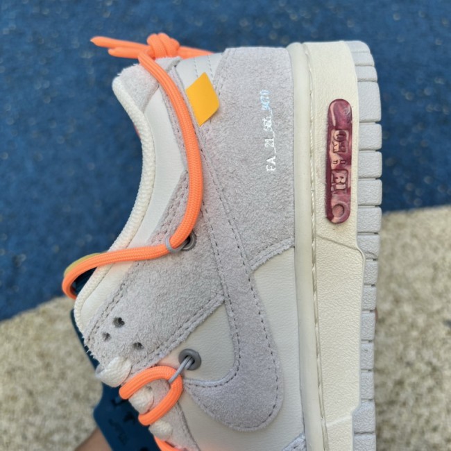 Off-White™ x Nike SB Dunk Low The 19