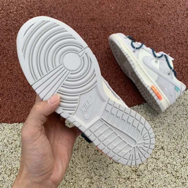 Off-White™ x Nike SB Dunk Low The 16