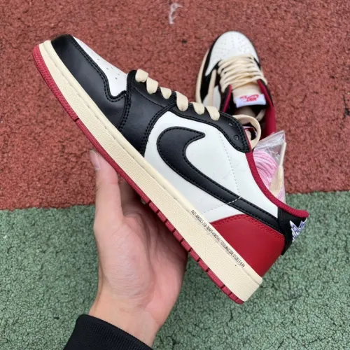 Air Jordan 1 Retro Low X Travis Scott