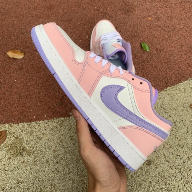 Air Jordan 1 Retro Low SE Arctic Punch