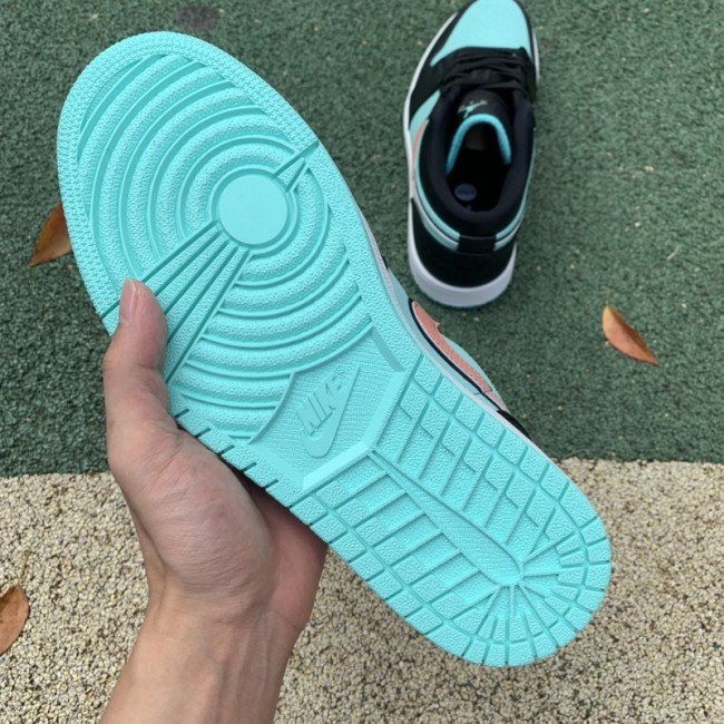 Air Jordan 1 Retro Low SE Tropical Twist