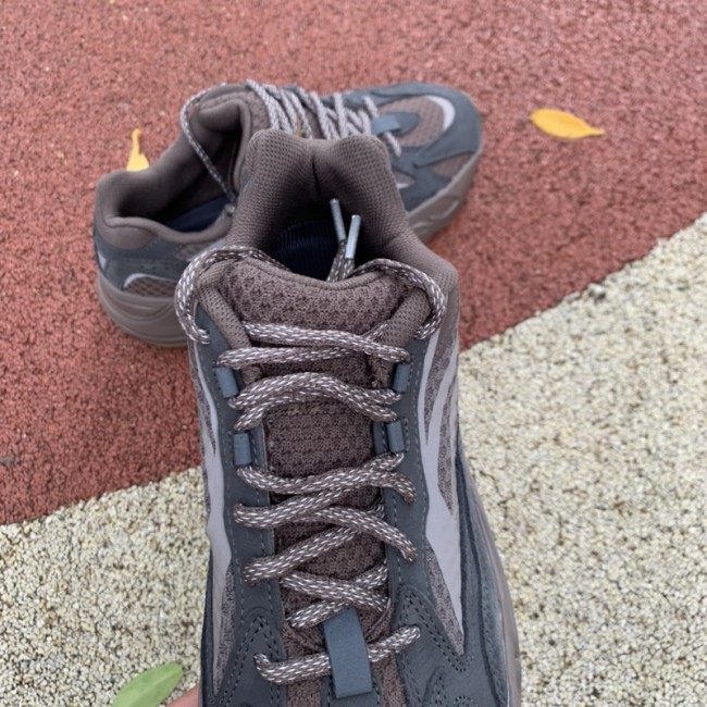 Yeezy Boost 700 V2 “Mauve”