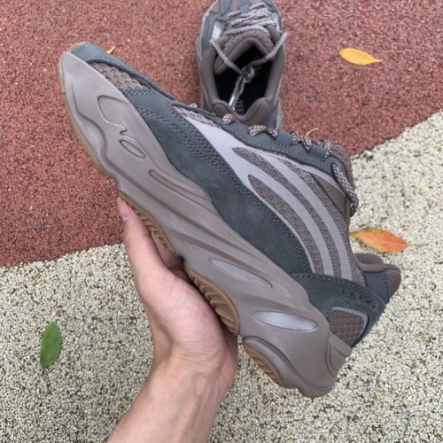 Yeezy Boost 700 V2 “Mauve”