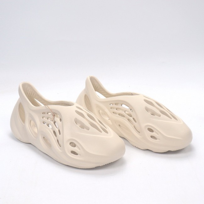 Yeezy Foam RNNR G55486