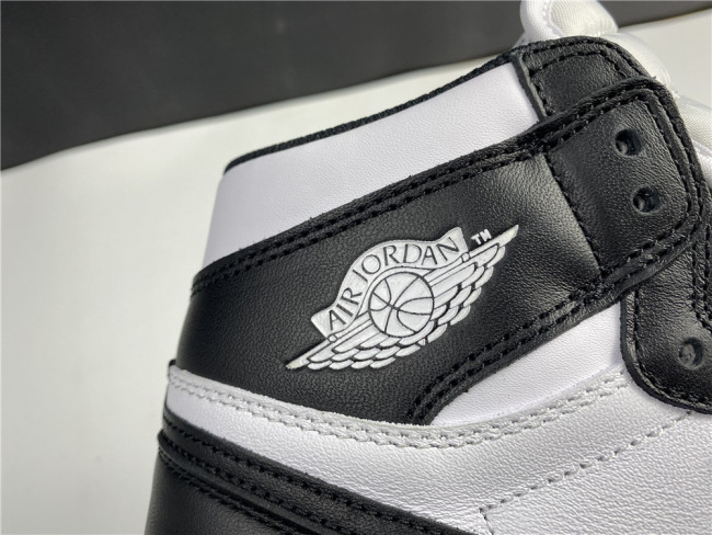 Air Jordan 1 Retro Black White