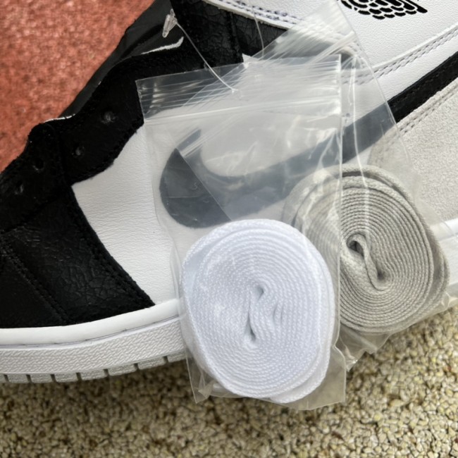 Air Jordan 1 Retro High Shadow