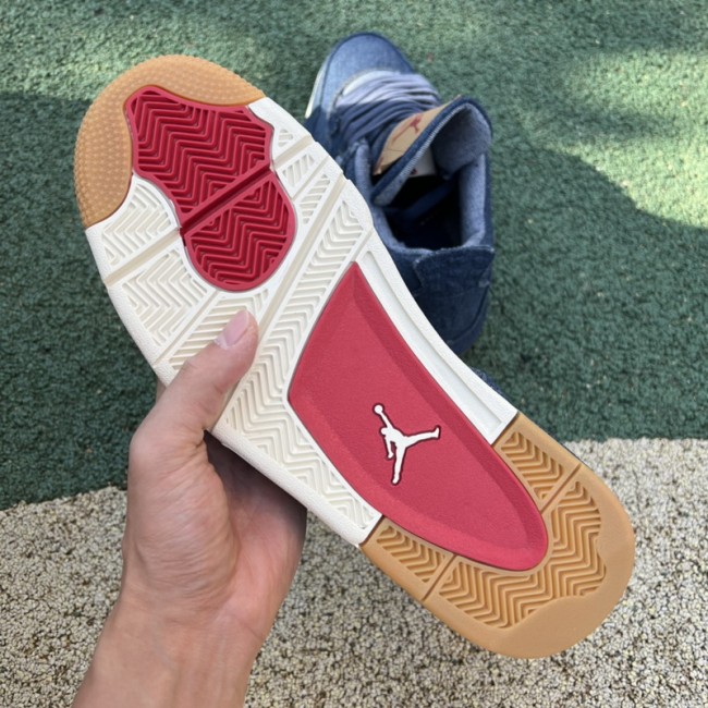 Air Jordan 4 Retro Levi's Denim