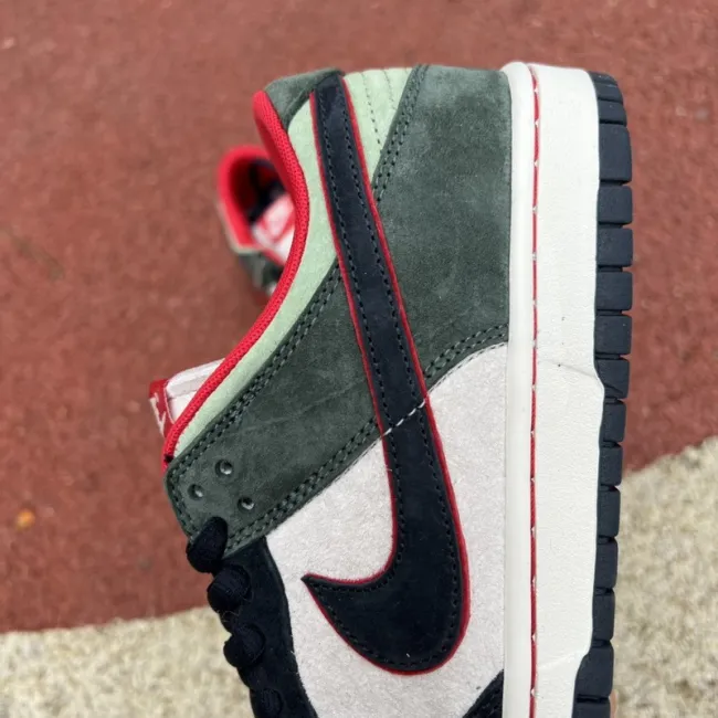 Otomo Katsuhiro x Nike SB Dunk Low “Steamboy OST”
