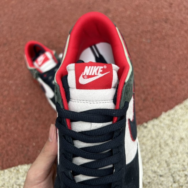 Otomo Katsuhiro x Nike SB Dunk Low “Steamboy OST”
