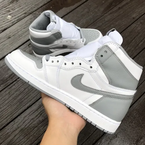 Air Jordan 1 Retro High OG “Stealth”