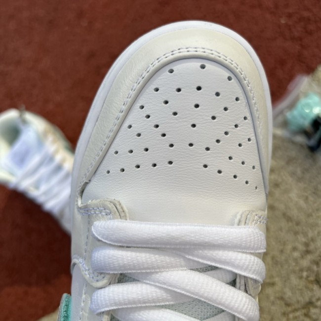 Nike SB Dunk Low Diamond Supply Co White Diamond