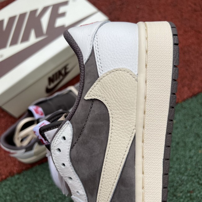 Air Jordan 1 Retro Low X Travis Scott Reverse Mocha