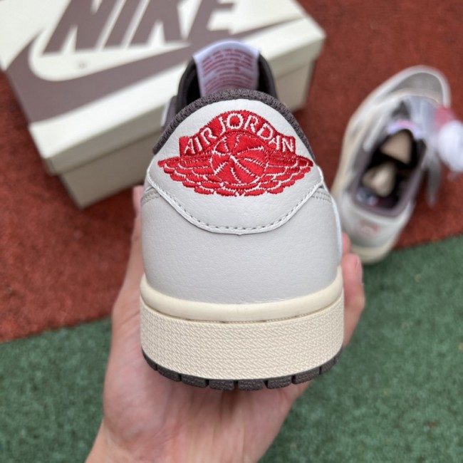 Air Jordan 1 Retro Low X Travis Scott Reverse Mocha
