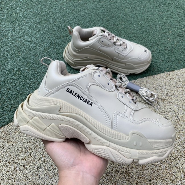 Balenciaga Triple S 
