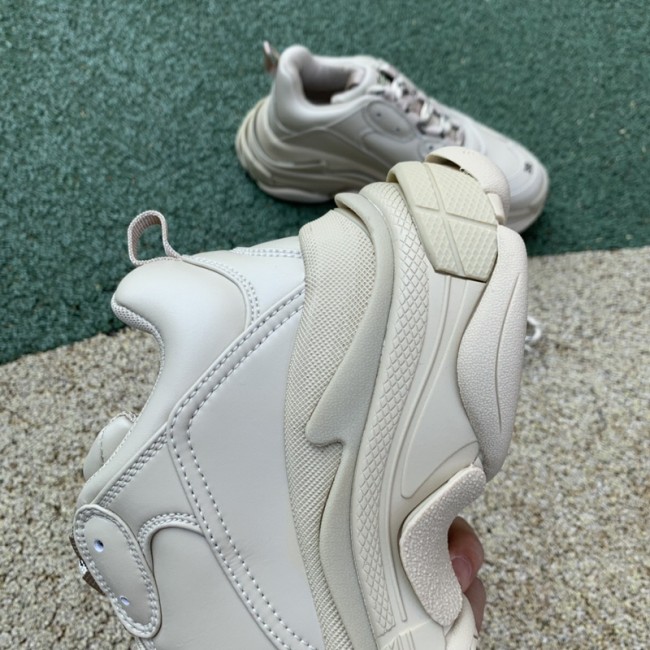 Balenciaga Triple S 