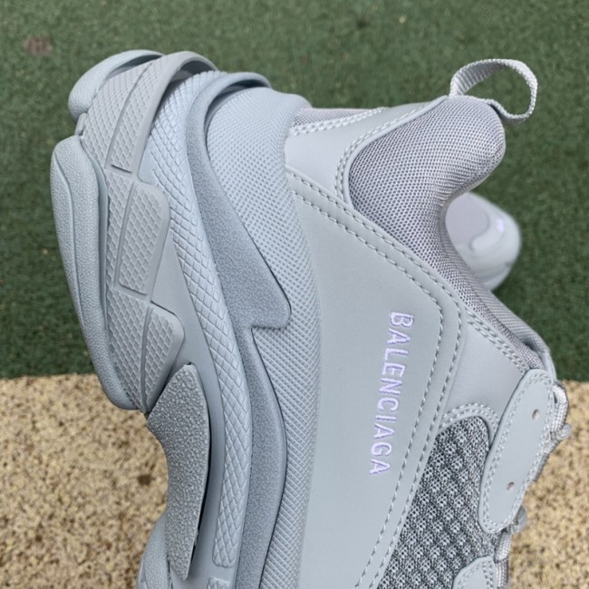Balenciaga Triple S 