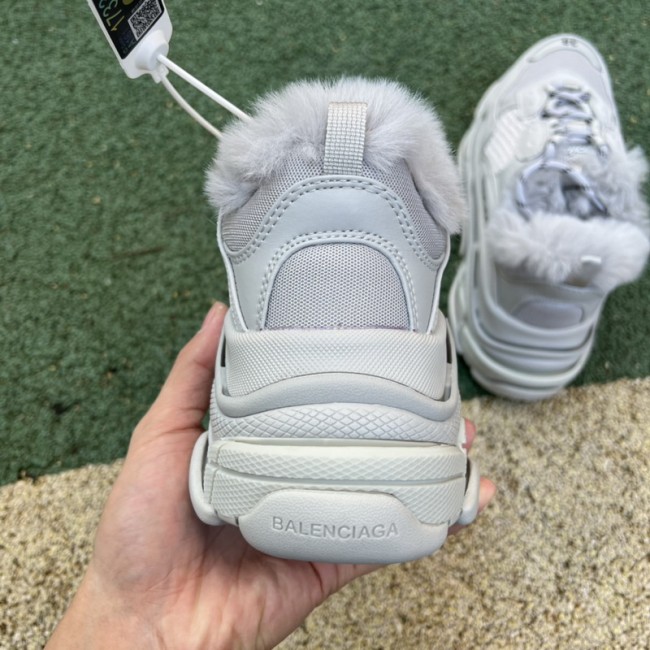 Balenciaga Triple S 