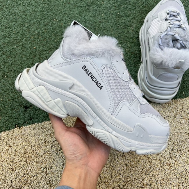 Balenciaga Triple S 