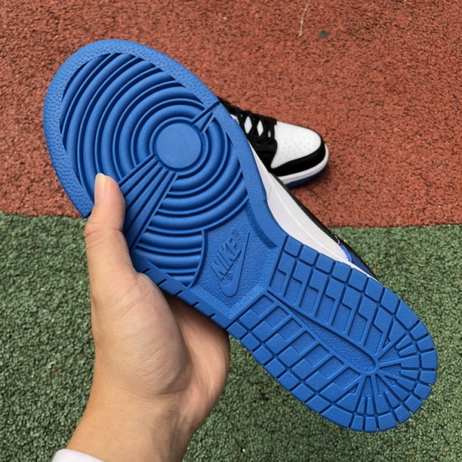 Nike SB Dunk Low Shoes