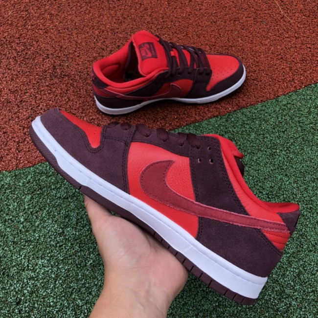 Nike SB Dunk Low Cherry