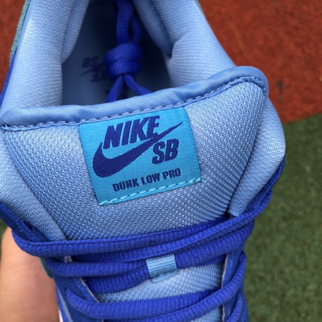 Nike SB Dunk Low Blue Raspberry