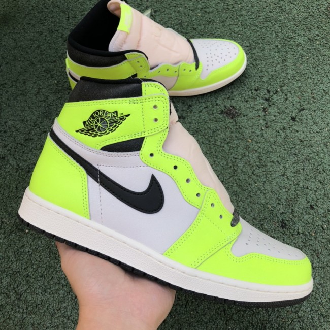 Air Jordan 1 Retro High OG “Volt”