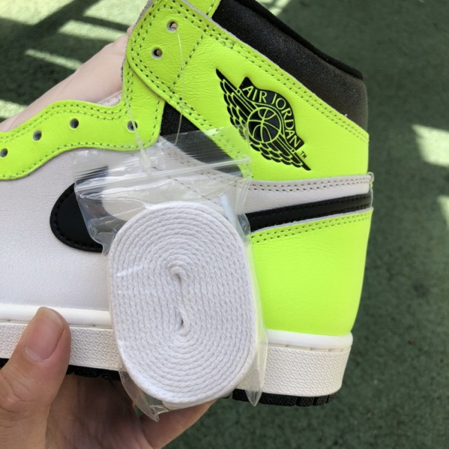 Air Jordan 1 Retro High OG “Volt”