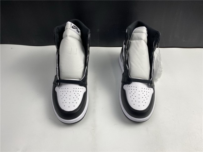 Air Jordan 1 Retro Black White (2014)