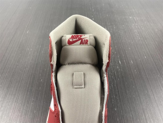 Air Jordan 1 Retro High OG Newstalgia Chenille