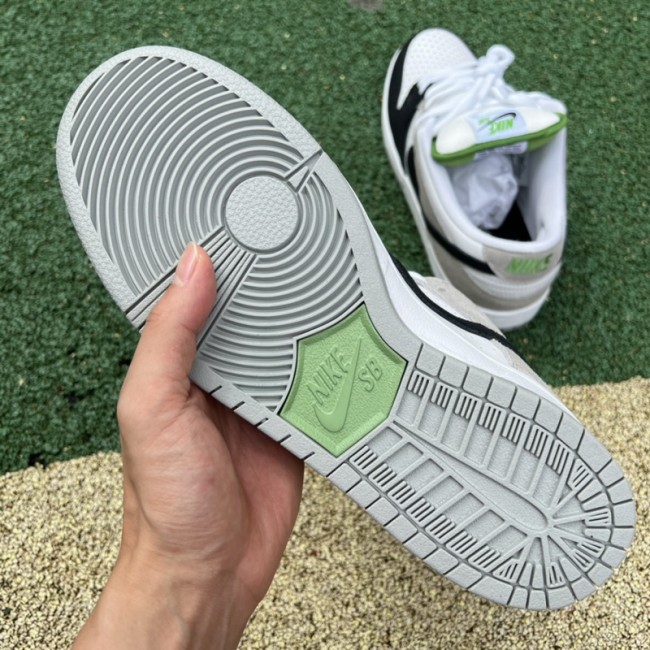 Nike SB Dunk Low Chlorophyll