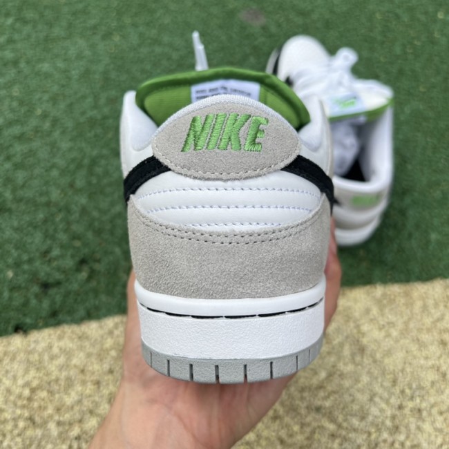 Nike SB Dunk Low Chlorophyll
