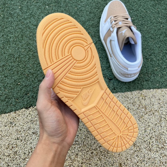 Air Jordan 1 Retro Low Hemp White