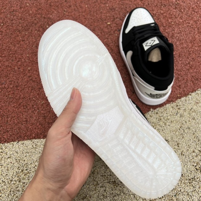 Air Jordan 1 Retro Low Shoes