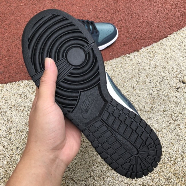 Nike SB Dunk Low Shoes