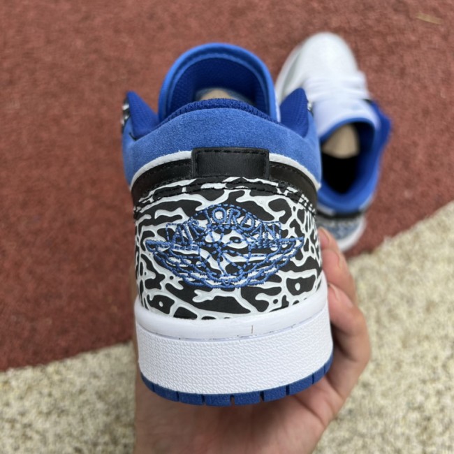 Air Jordan 1 Retro Low SE True Blue