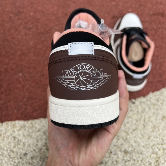 Air Jordan 1 Retro Low Mocha