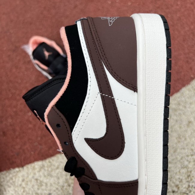 Air Jordan 1 Retro Low Mocha