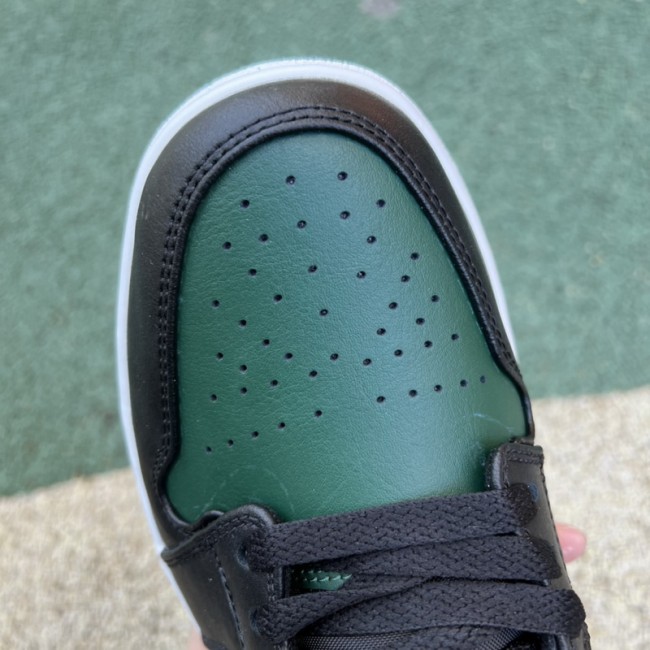 Air Jordan 1 Retro Low Green Toe