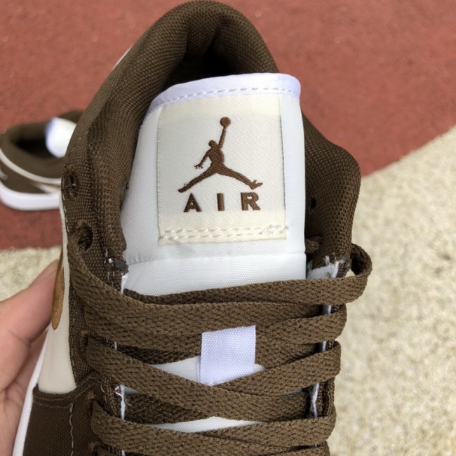 Air Jordan 1 Retro Low SE Light Olive
