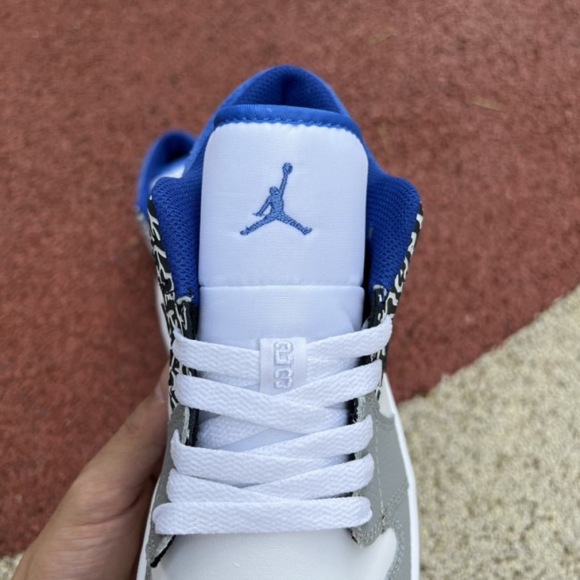Air Jordan 1 Retro Low SE True Blue