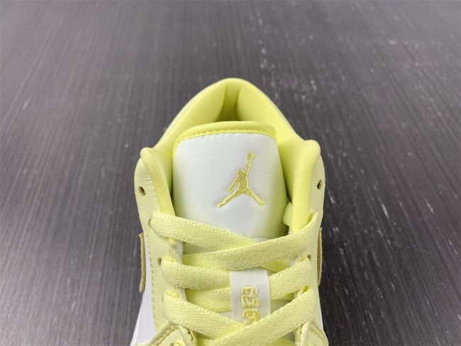 Air Jordan 1 Retro Low Lemonade