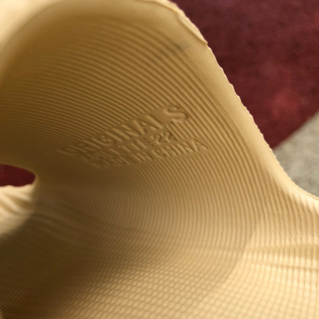 Adilette 22 Slides St Desert Sand GX6945