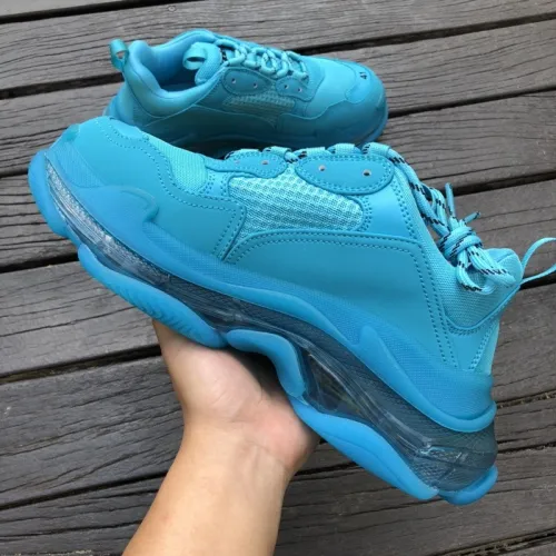 Balenciaga Triple S 