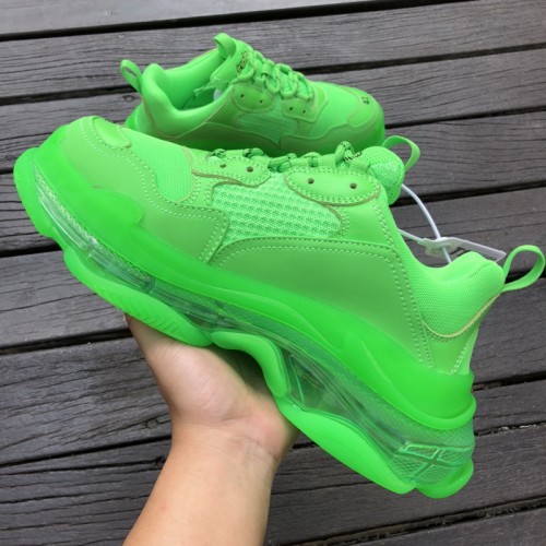 Balenciaga Triple S 