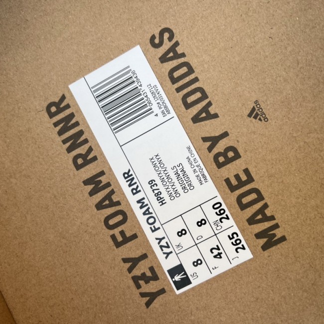 adidas Yeezy Foam RNR Onyx HP8739