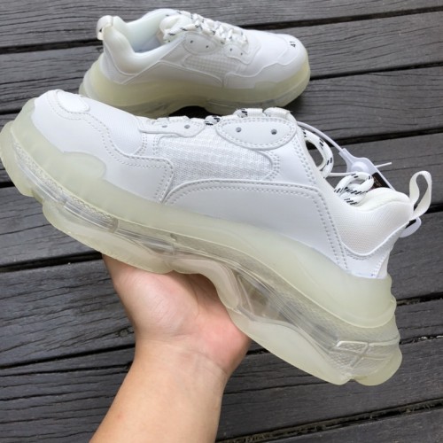 Balenciaga Triple S 