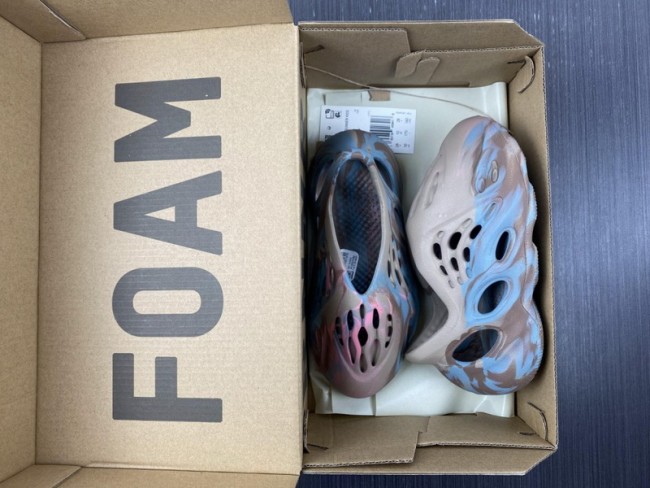 Yeezy Foam RNNR MX Sand Grey