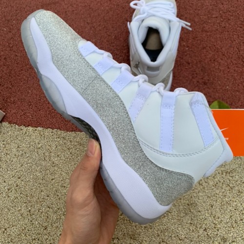 Air Jordan 11 Retro “Metallic Silver”